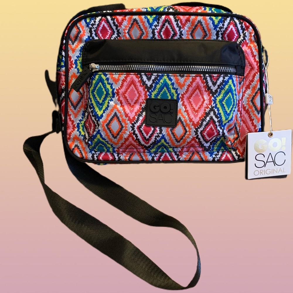🌼NWT GO SAC!🌼 Medium Crossbody Bag!